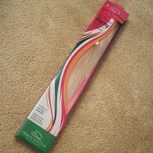 Blonde Remy hair extensions 14in.